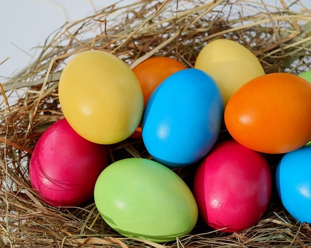 how to color Easter eggs naturally